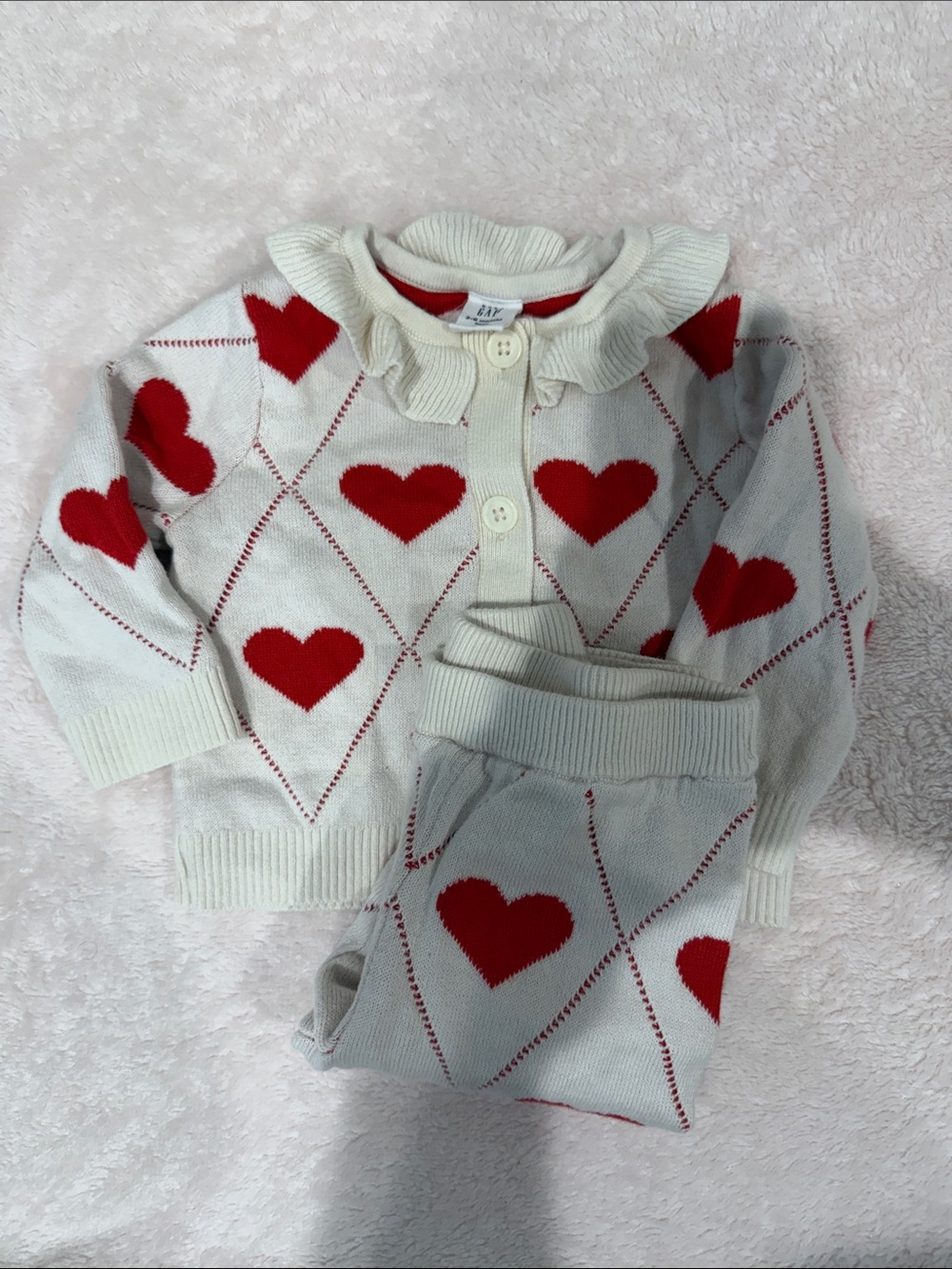 GAP Cream Cardigan Set with Red Heart Pattern